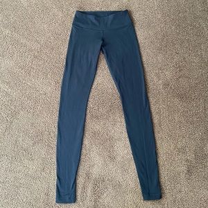 Lululemon black leggings